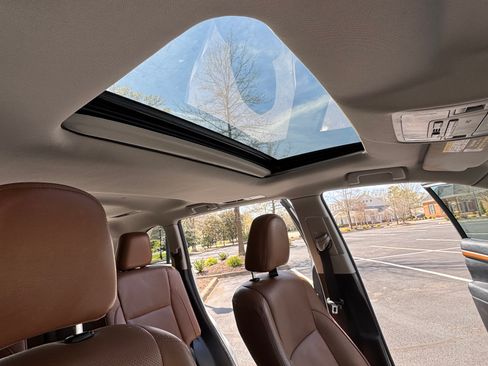 Used 2018 Toyota Highlander Limited image 22