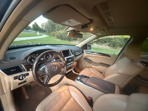 Used 2013 Mercedes-Benz GL 450 4MATIC image 6