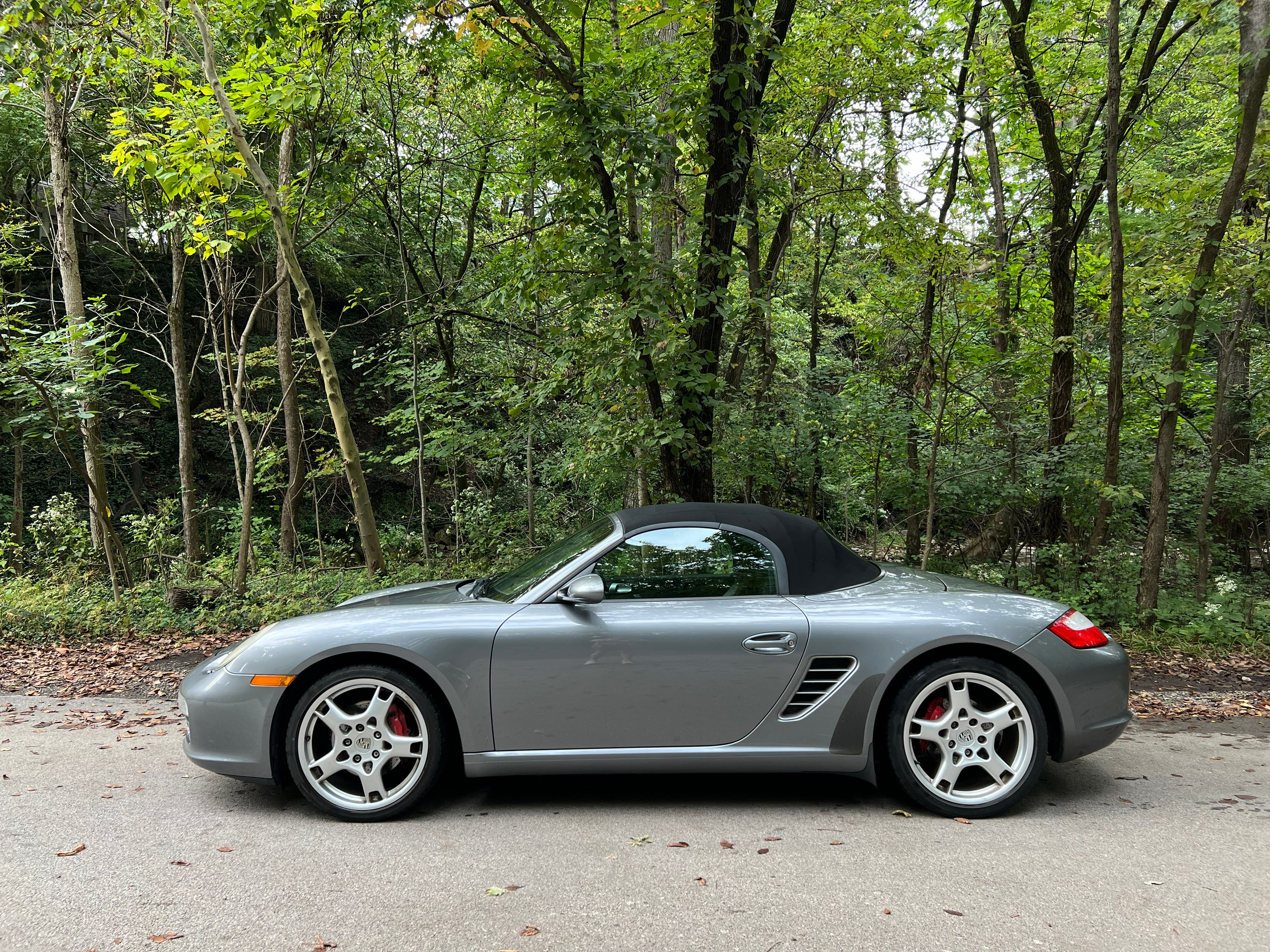 Used 2005 Porsche Boxster S RWD image 4