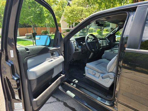 Used 2011 Ford F150 XLT AWD/4WD image 8