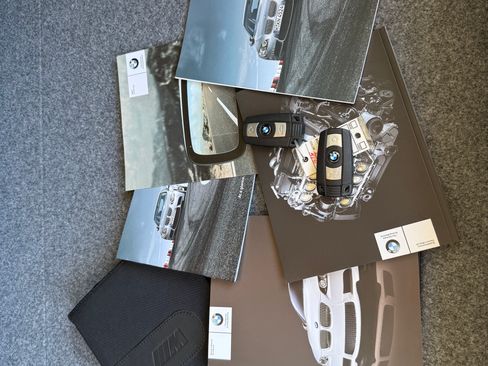 Used 2011 BMW M3 Coupe image 9