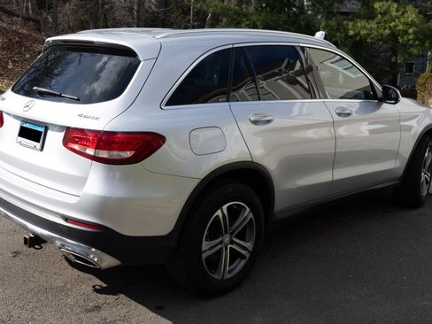 Used 2016 Mercedes-Benz GLC 300 4MATIC image 4