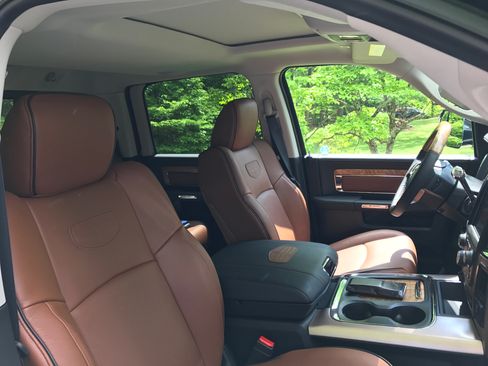Used 2017 RAM 3500 Laramie Longhorn AWD/4WD image 8