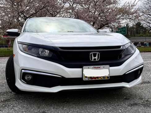 Used 2020 Honda Civic EX image 2