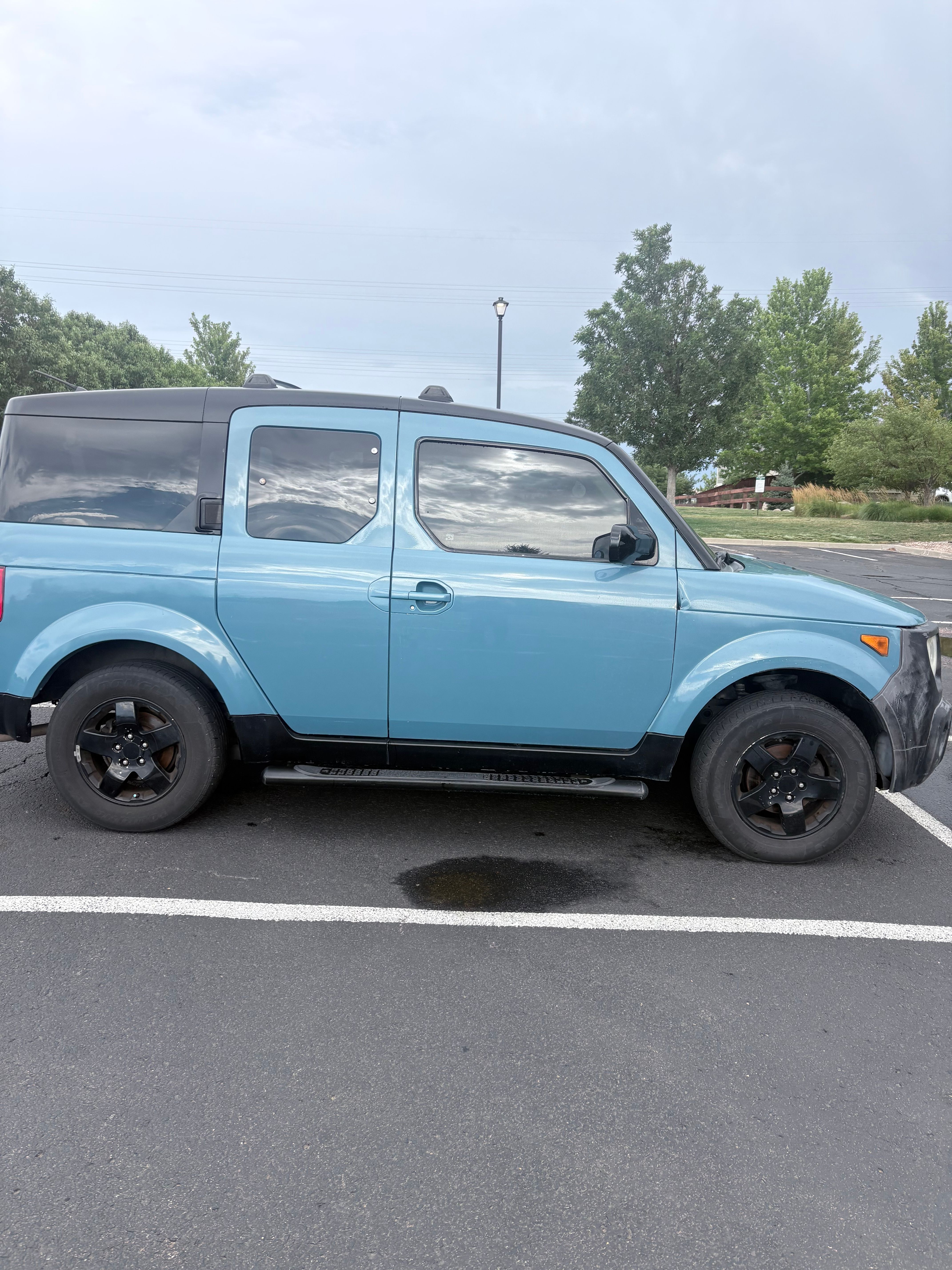 Used 2004 Honda Element EX image 1
