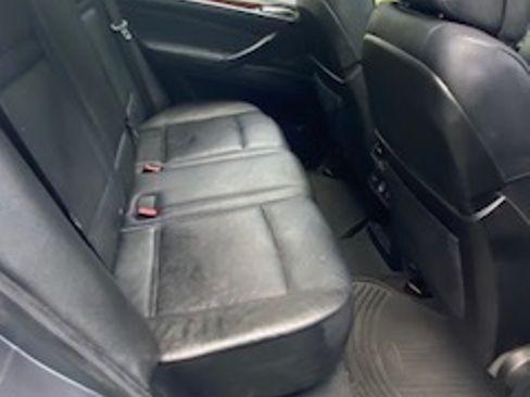 Used 2010 BMW X5 xDrive48i image 5