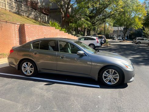 Used 2013 INFINITI G37 Journey w/ Premium Pkg image 1