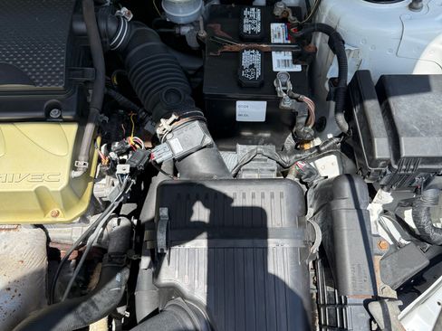 Used 2010 Mitsubishi Galant SE FWD image 21