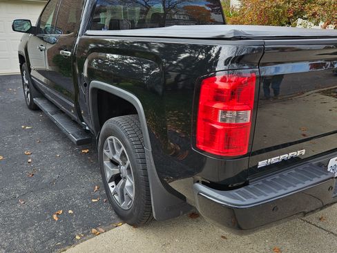 Used 2014 GMC Sierra 1500 SLE image 9