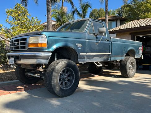 Used 1997 Ford F350 4x4 Regular Cab image 5