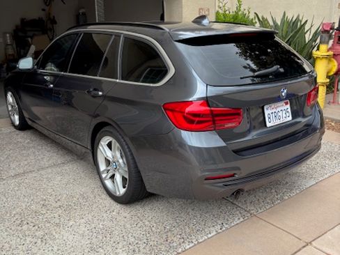 Used 2017 BMW 328d xDrive Wagon AWD/4WD image 9