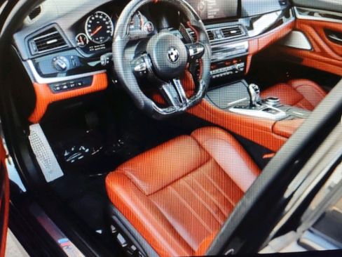 Used 2014 BMW M5 image 11