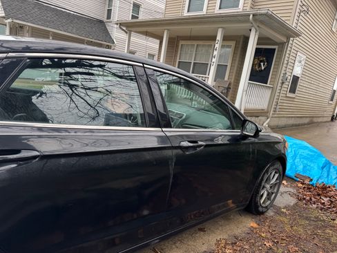 Used 2014 Ford Fusion SE w/ Equipment Group 202A image 7