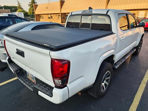 Used 2020 Toyota Tacoma SR w/ SR Convenience Package RWD image 5