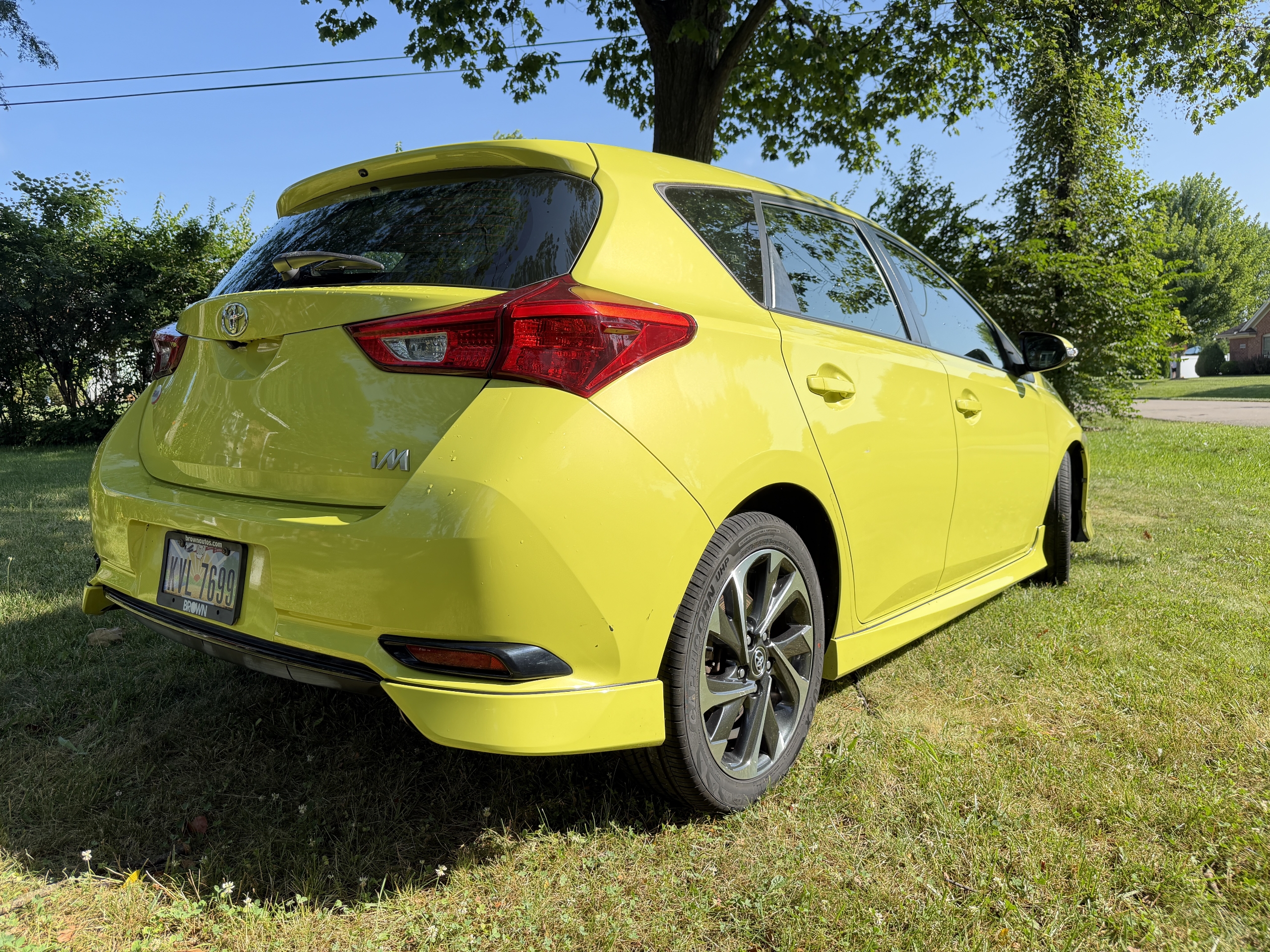 Used 2017 Toyota Corolla iM FWD image 5