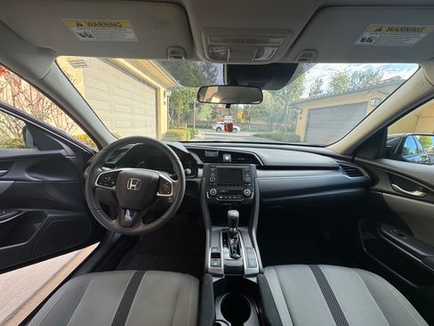 Used 2019 Honda Civic LX image 11