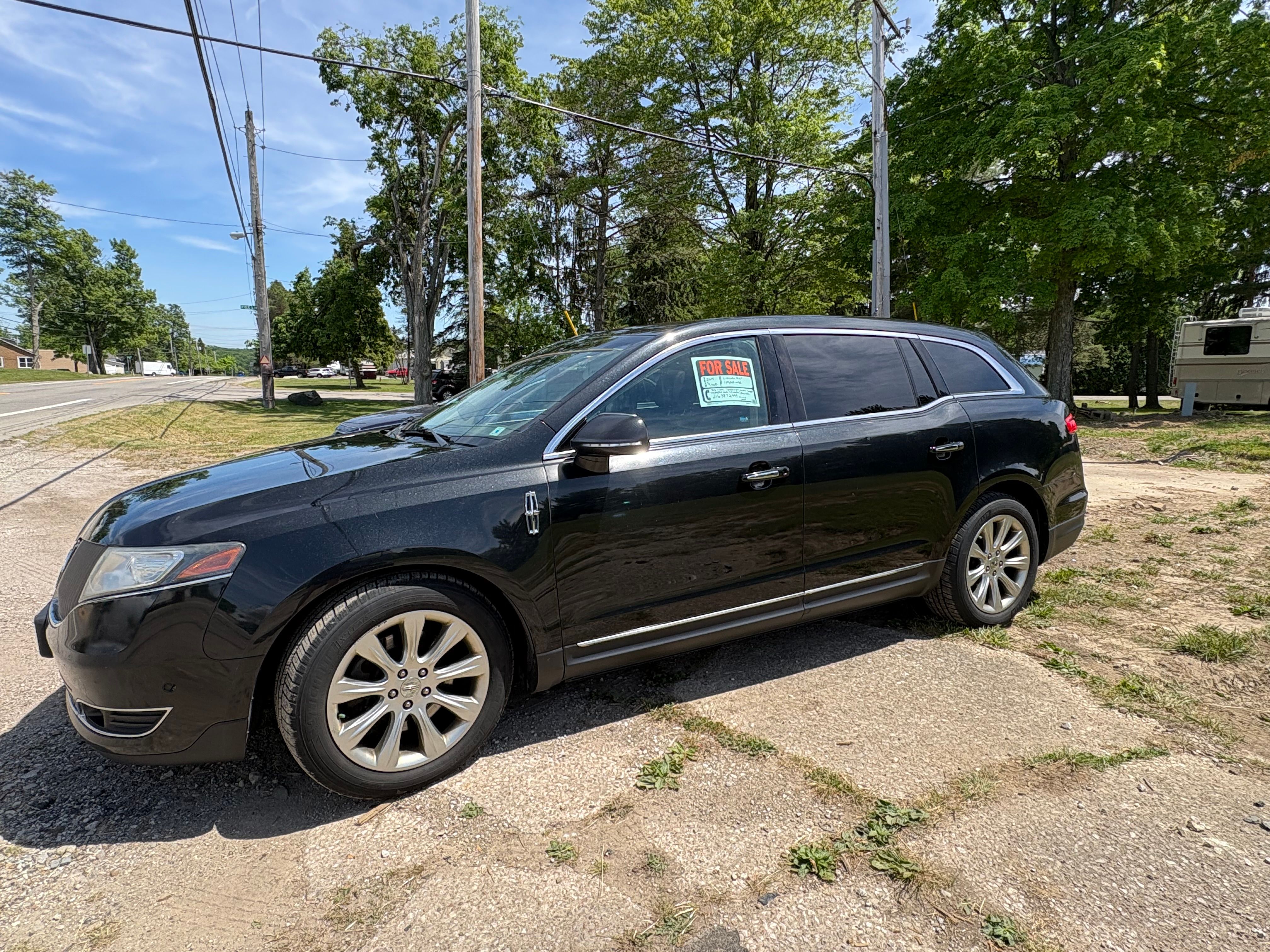 Used 2014 Lincoln MKT AWD w/ Equipment Group 201A image 14