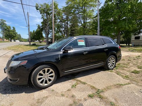 Used 2014 Lincoln MKT AWD w/ Equipment Group 201A image 14