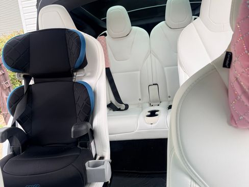 Used 2018 Tesla Model X P100D image 5