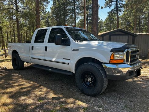 Used 1999 Ford F250 4x4 Crew Cab Super Duty image 1