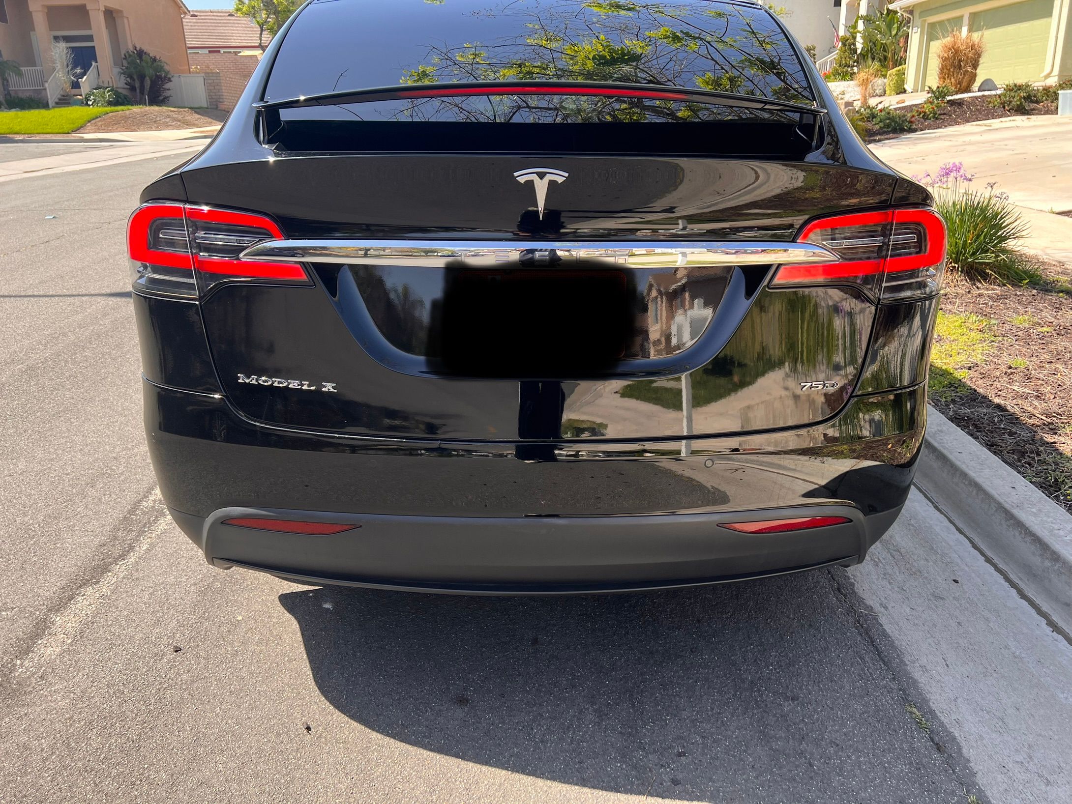 Used 2018 Tesla Model X 75D AWD/4WD image 11