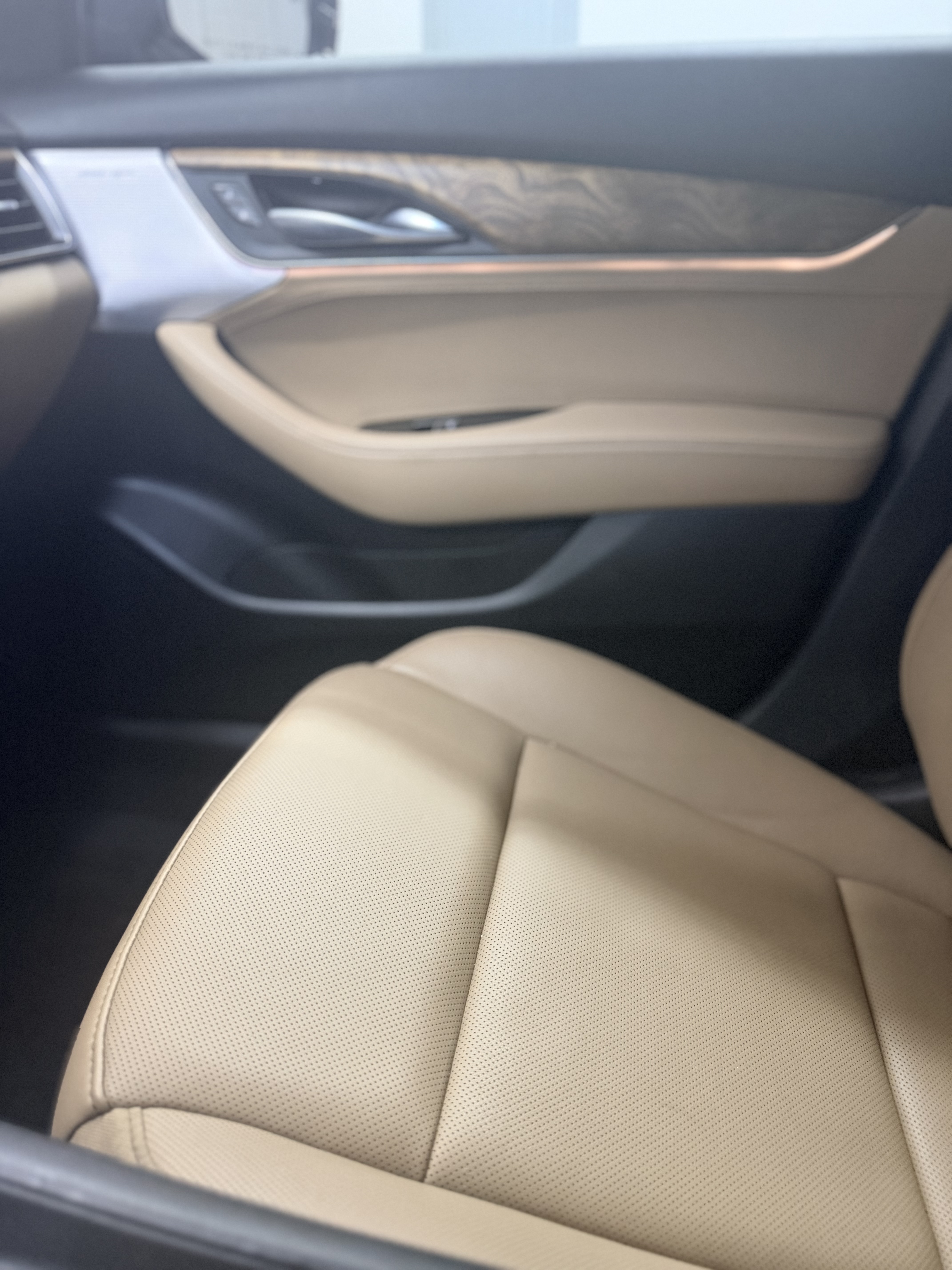 Used 2021 Cadillac CT5 Premium Luxury w/ Parking Package AWD/4WD image 9