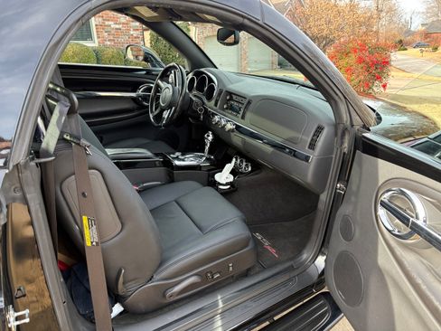 Used 2006 Chevrolet SSR w/ Preferred Equipment Group image 6