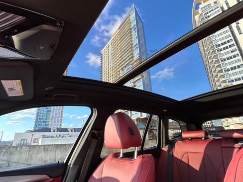 Used 2023 BMW X3 sDrive30i w/ Premium Package w/ZPA image 8