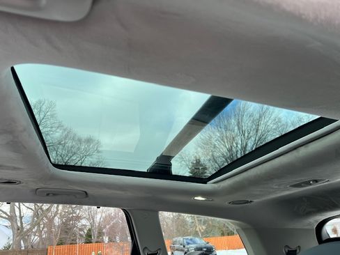 Used 2024 Kia Telluride SX Prestige w/ Towing Package image 23