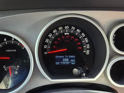 Used 2012 Toyota Tundra Limited w/ Memory Pkg RWD image 12