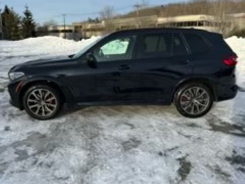 Used 2021 BMW X5 xDrive40i w/ M Sport Package image 8