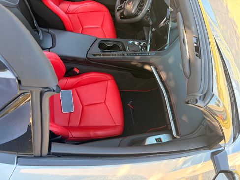 Used 2024 Chevrolet Corvette Stingray Convertible w/ Z51 Performance Package RWD image 14