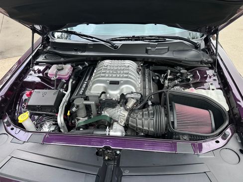 Used 2020 Dodge Challenger SRT Hellcat Redeye image 15