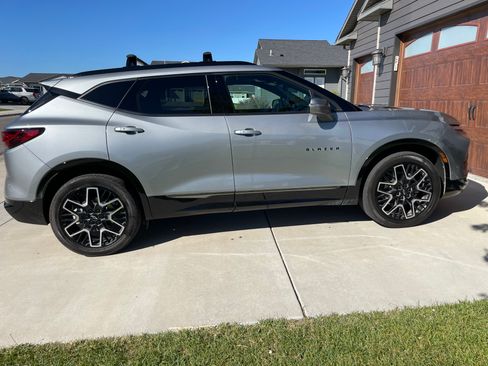 Used 2023 Chevrolet Blazer RS w/ Driver Confidence II Package AWD/4WD image 4