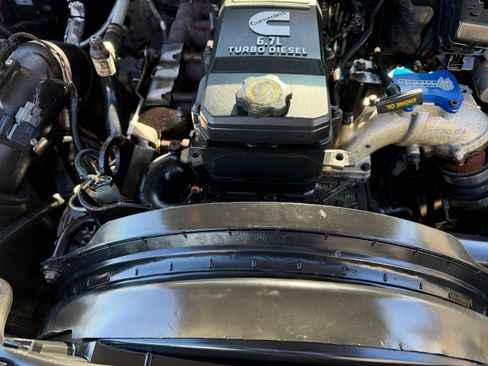 Used 2009 Dodge Ram 2500 Truck SLT w/ Popular Equipment Group image 5