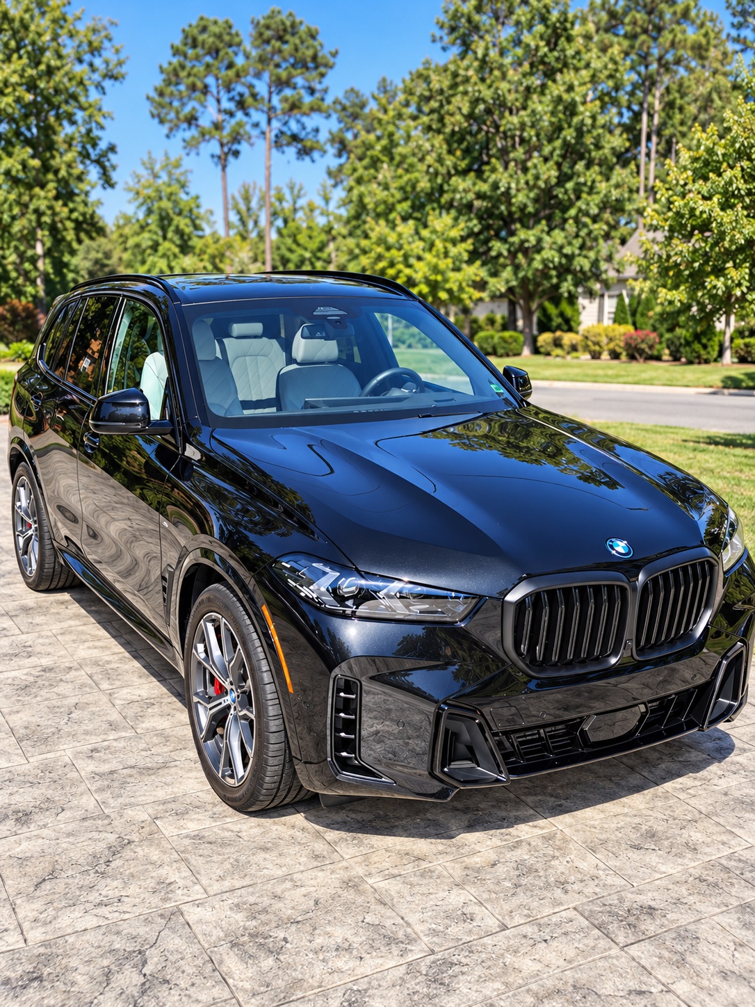 Used 2025 BMW X5 xDrive50e w/ M Sport Package AWD/4WD image 8