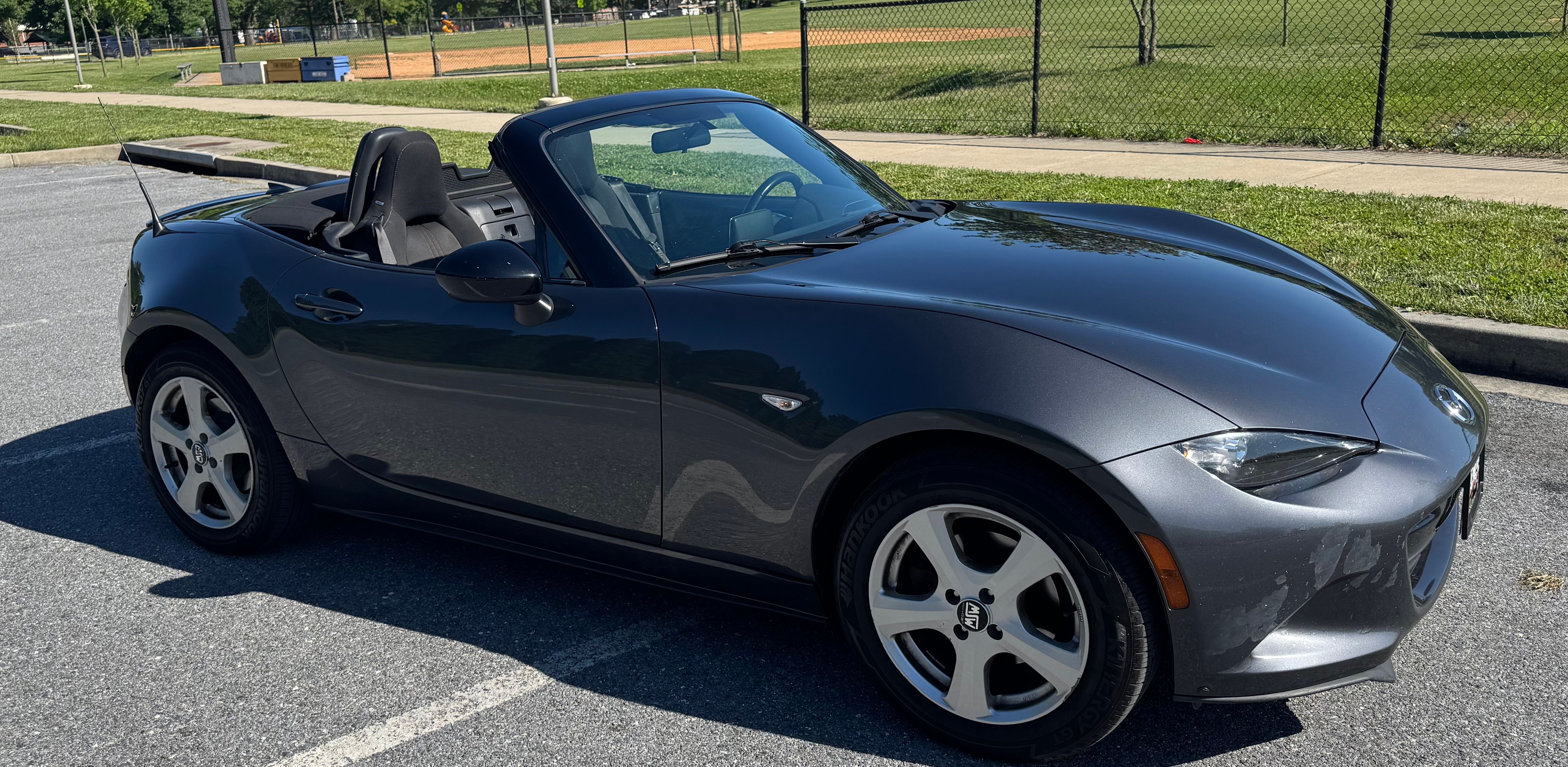 Used 2016 MAZDA MX-5 Miata Club RWD image 1