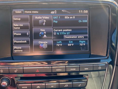 Used 2012 Jaguar XJ image 12