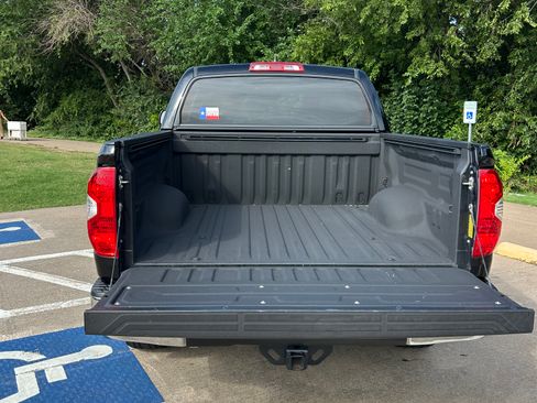Used 2020 Toyota Tundra Limited AWD/4WD image 8