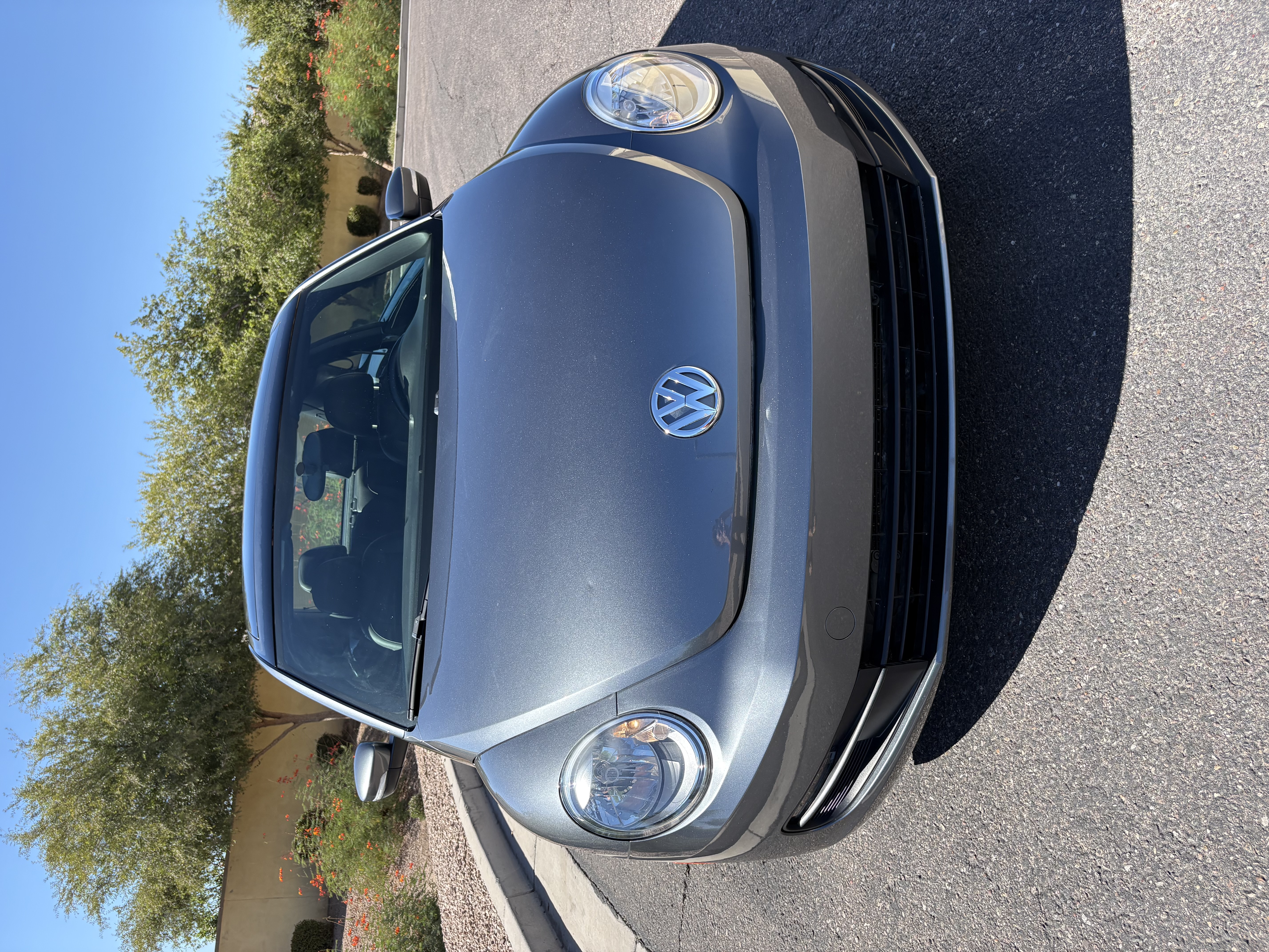 Used 2014 Volkswagen Beetle 2.5 FWD image 1