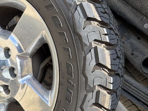 Used 2018 Chevrolet Silverado 2500 LT w/ LT Convenience Package image 31