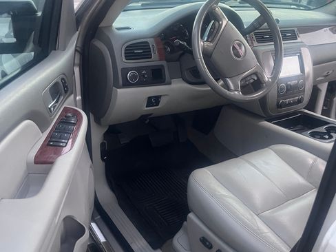 Used 2008 GMC Sierra 2500 SLT w/ Convenience Package RWD image 13