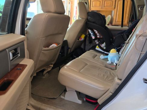 Used 2010 Ford Expedition Eddie Bauer image 10