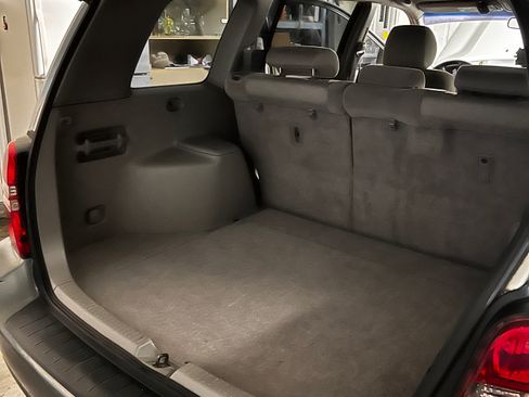 Used 2001 Toyota Highlander 2WD V6 image 10