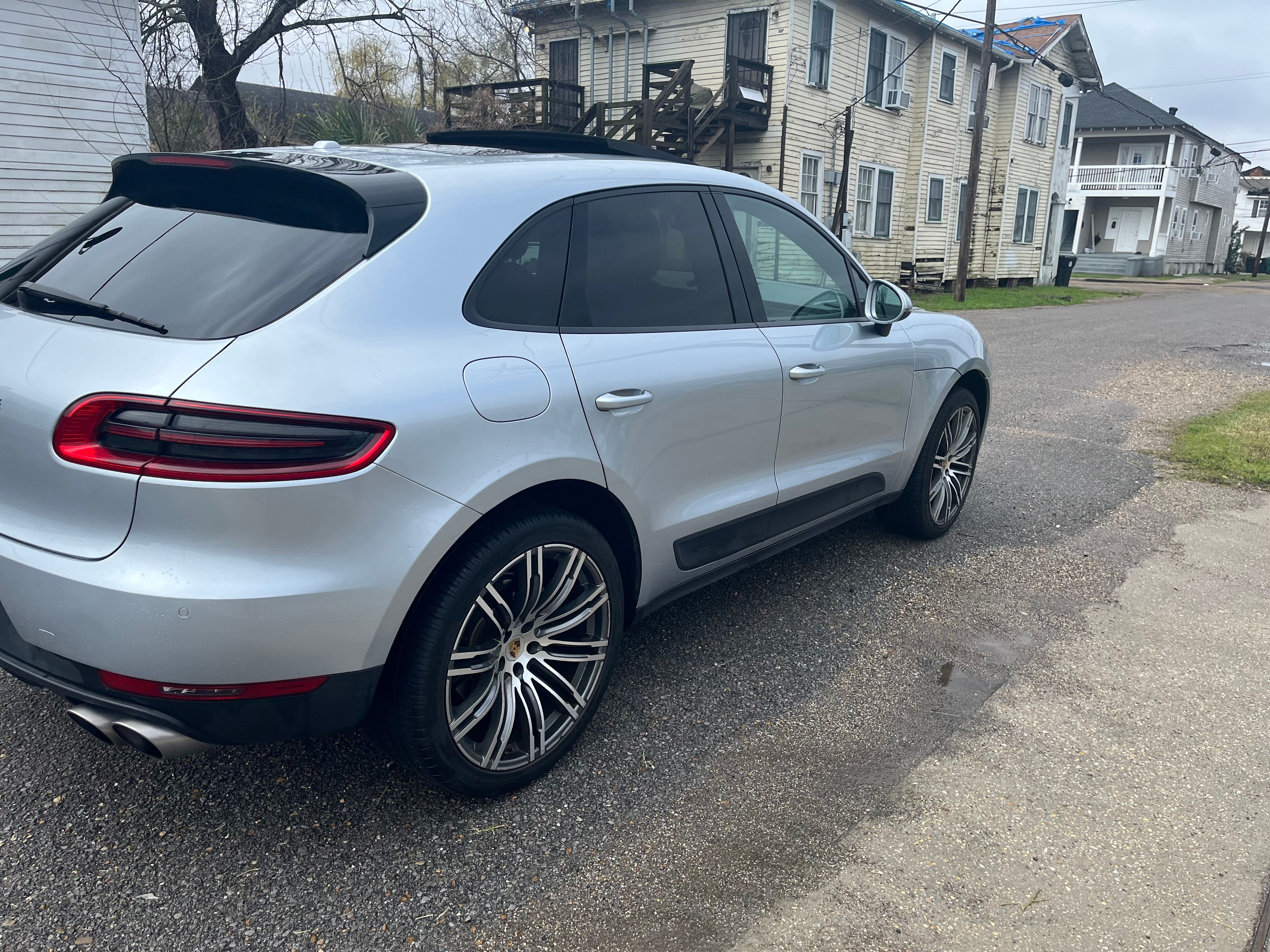 Used 2015 Porsche Macan S AWD/4WD image 2