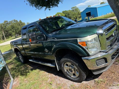 Used 2011 Ford F250 XLT w/ XLT Interior Pkg AWD/4WD image 5