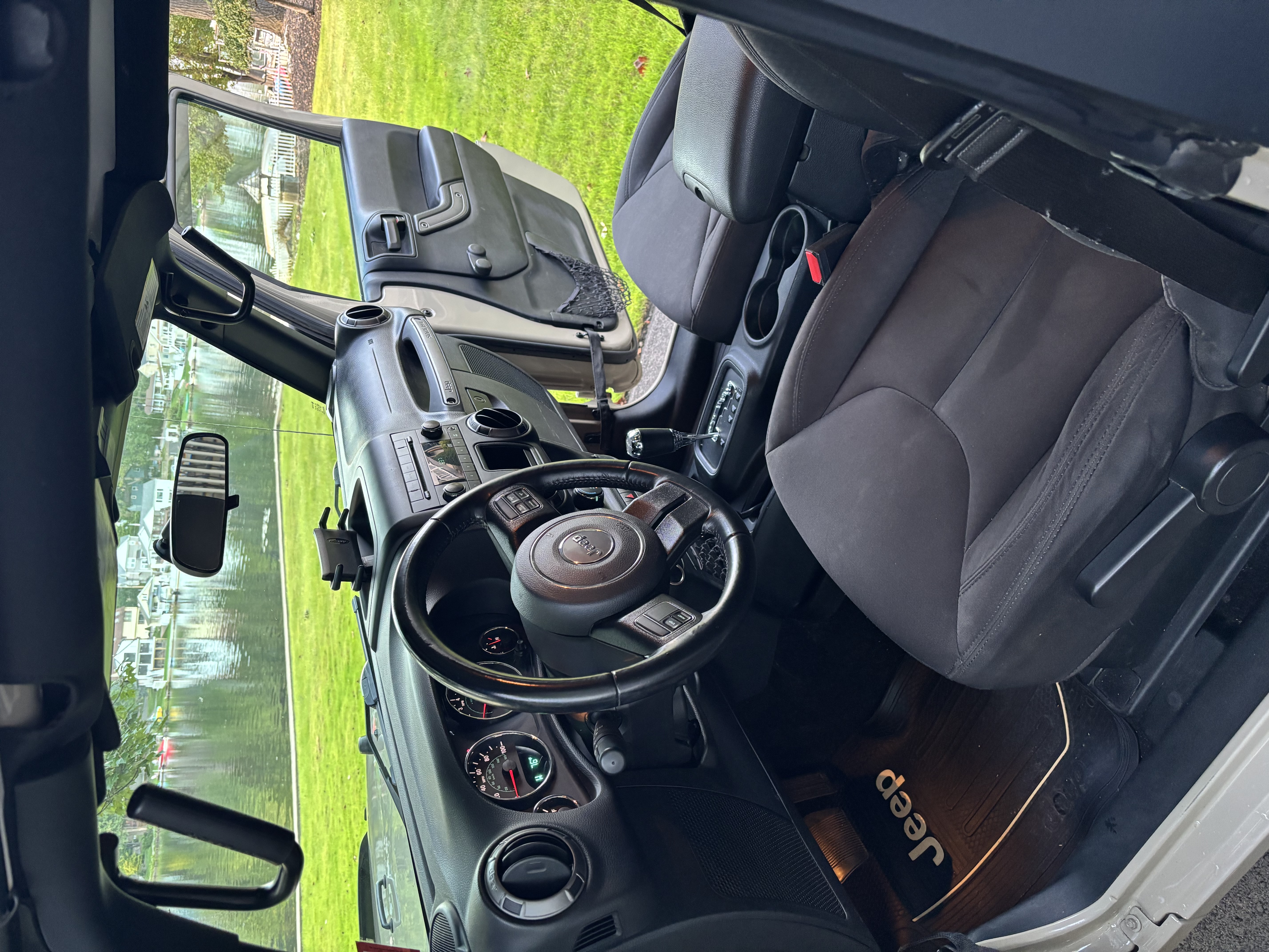 Used 2018 Jeep Wrangler Sport AWD/4WD image 16