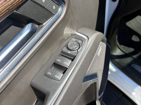 Used 2022 GMC Sierra 1500 Elevation w/ Elevation Premium Package image 8