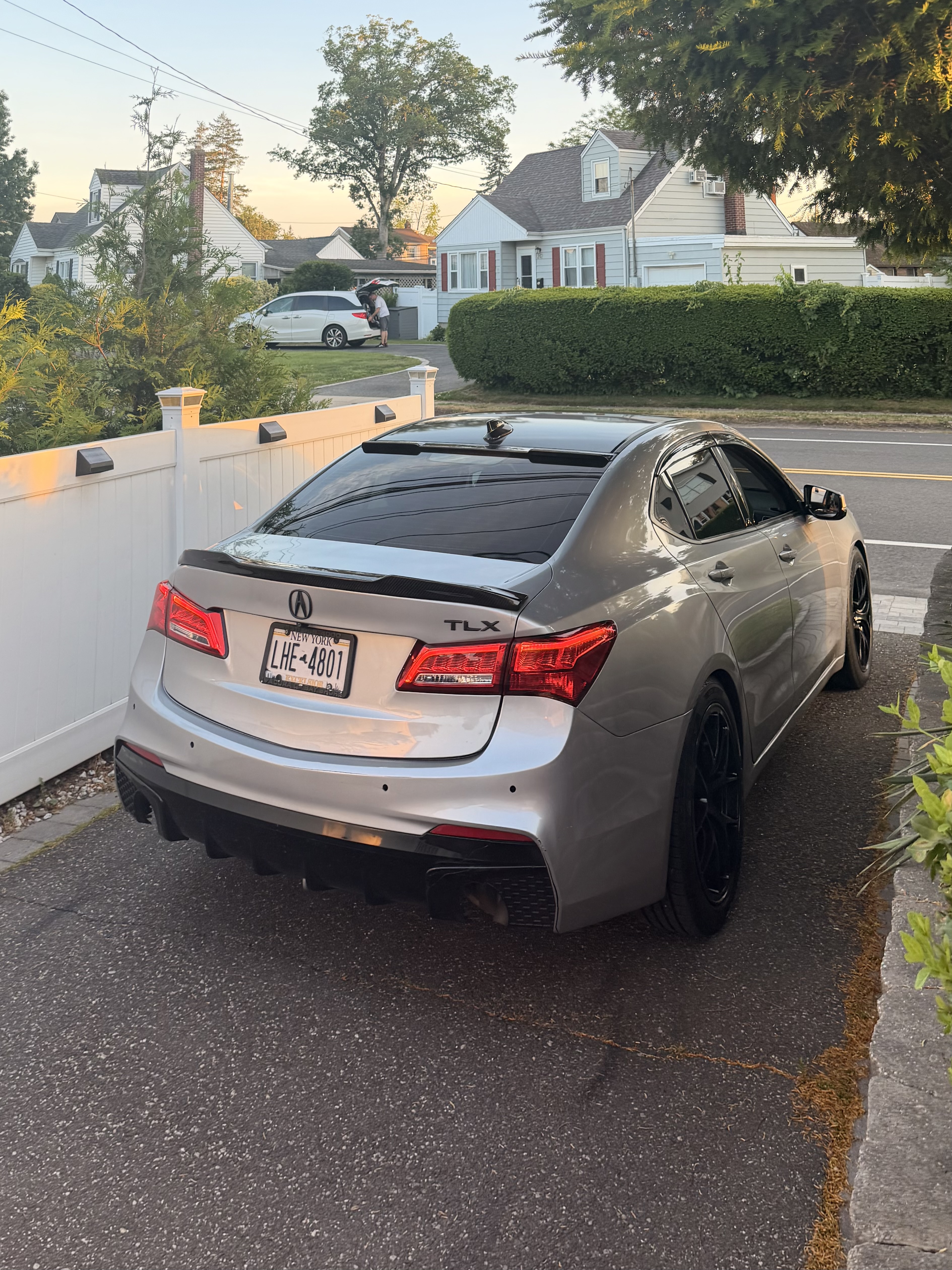 Used 2019 Acura TLX w/ Technology Package FWD image 11