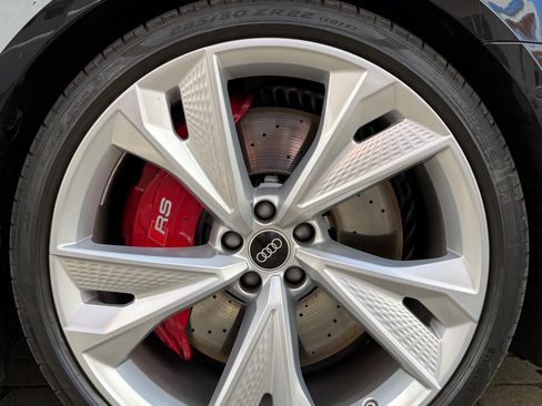 Used 2021 Audi RS 7 Prestige image 8